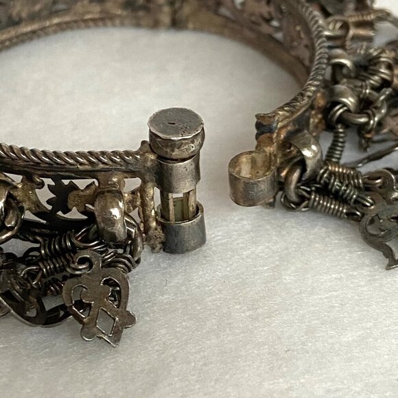 VTG Sterling Silver 925 XXS Cha Cha Hinged Pin Closure Round Bangle Bracelet - Picture 8 of 16